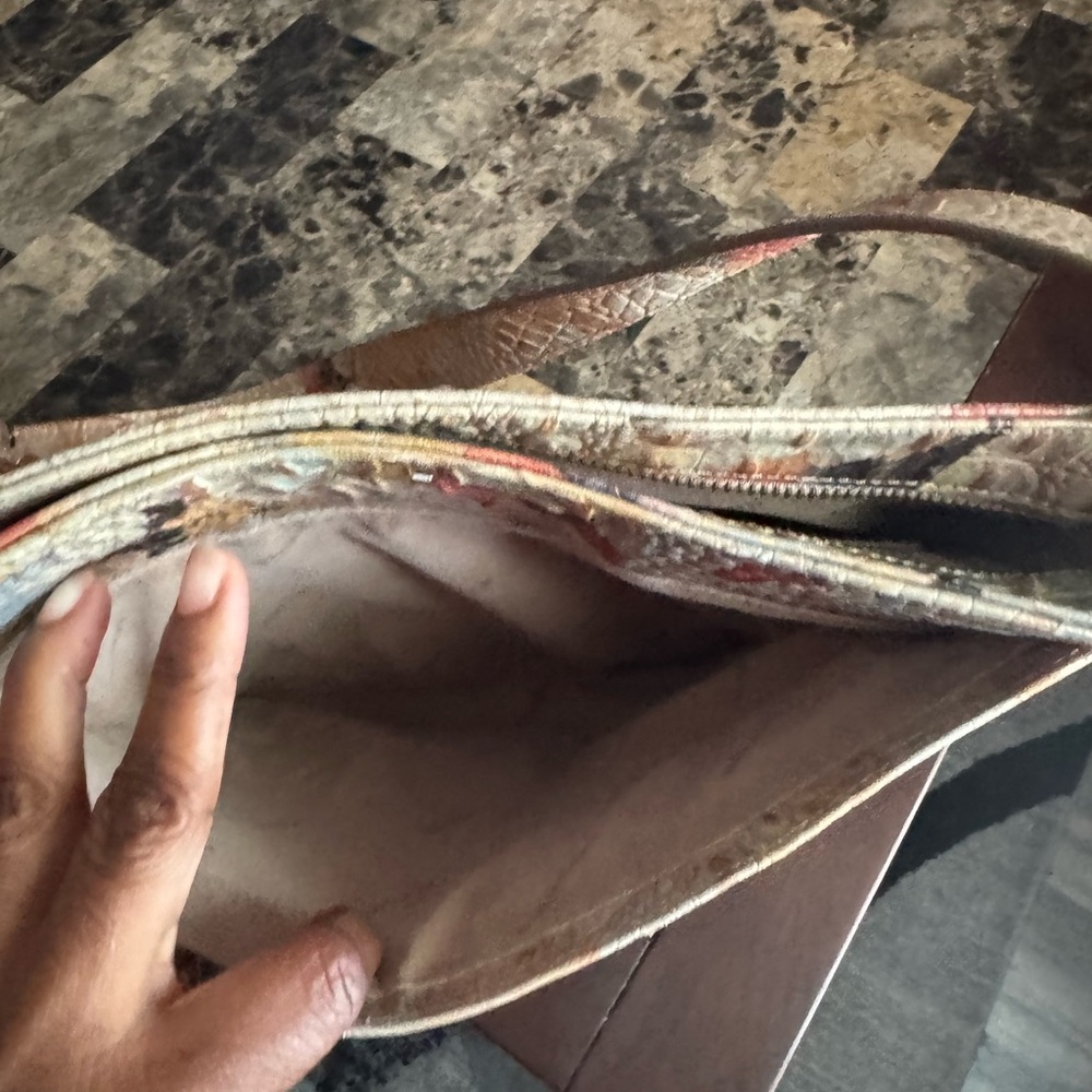 Elegant Multicolor Croc-Embossed Brahmin bag - Picture 5 of 5